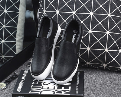 秋季百搭新風(fēng)尚 韓版厚底一腳蹬帆布鞋，舒適與時(shí)尚的懶人選擇